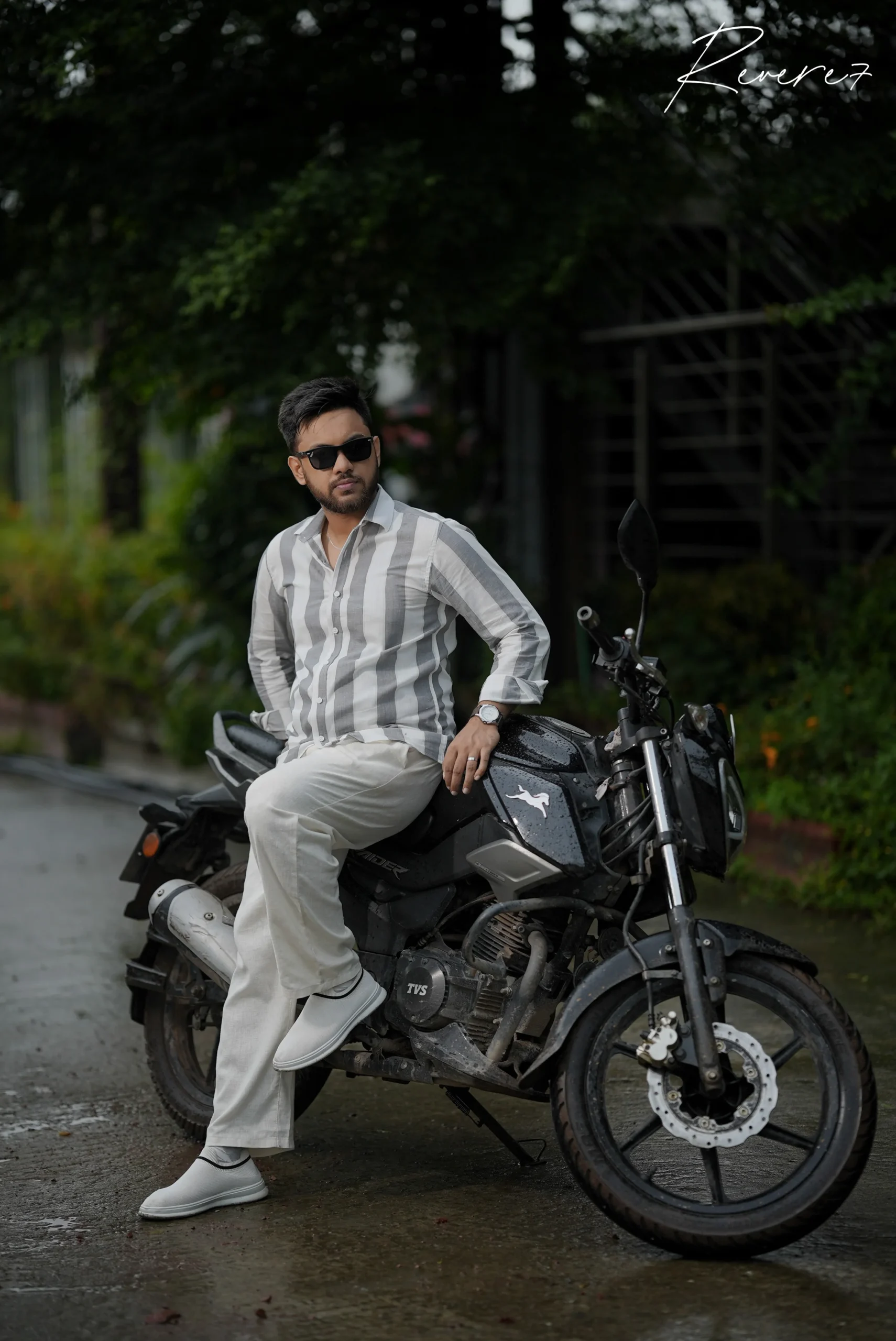 WHITE ASH-stripes shirt - Image 4